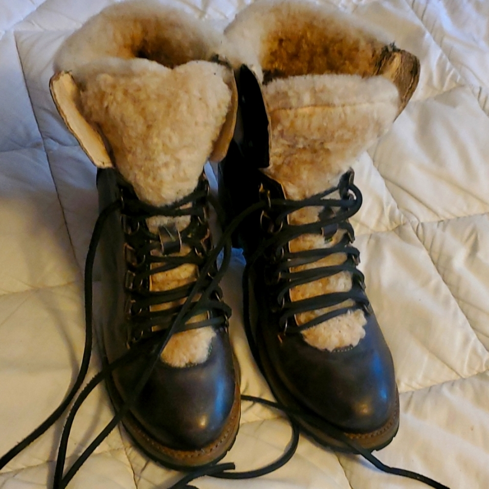 Freebird Norway olive green sz 12